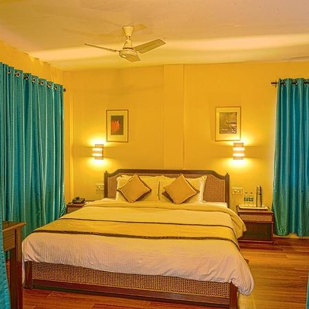 Landmark Hotels Guwahati Zewnętrze zdjęcie