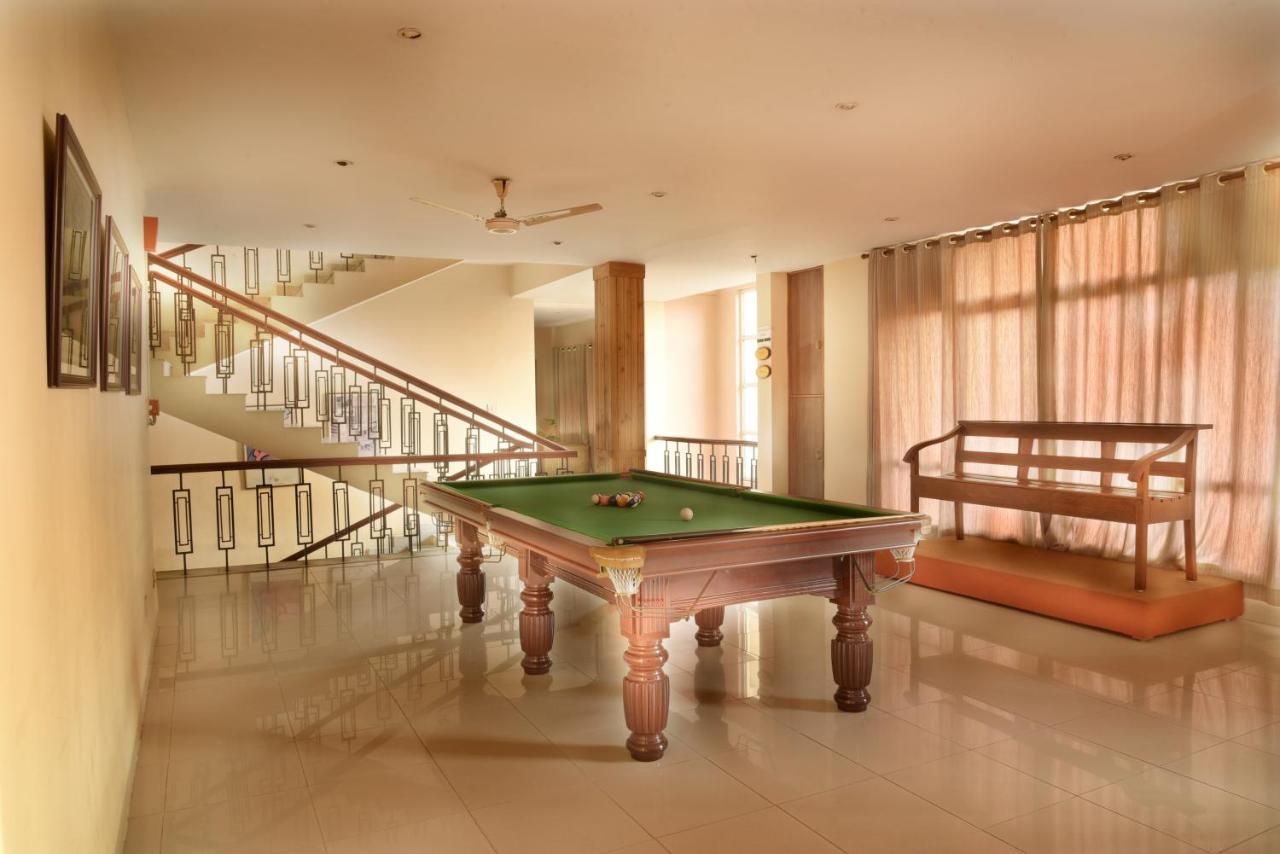 Landmark Hotels Guwahati Zewnętrze zdjęcie